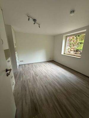 Zimmer Souterrain.jpeg