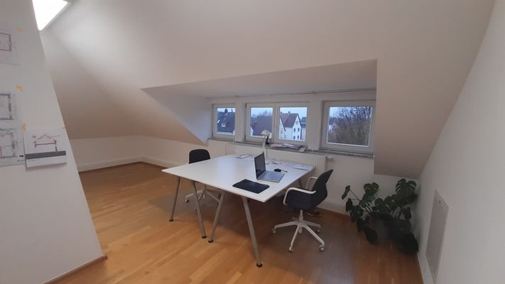 Büro 1