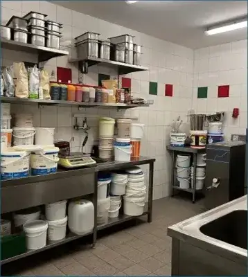 weitere Küchenfläche Laden.webp