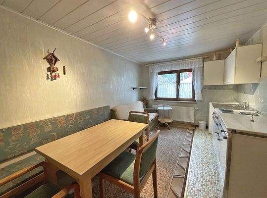 Küche mit Essbereich