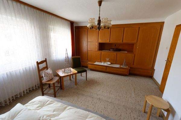 Schlafzimmer OG 1 v. 2