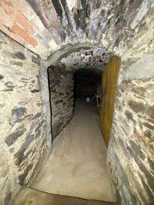 28 Hier geht es zum ältesten Bereich der Mühle.jpg