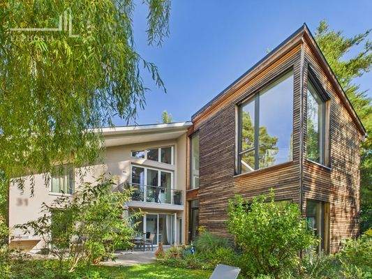 CAM03352G0-PR0080-STILL017