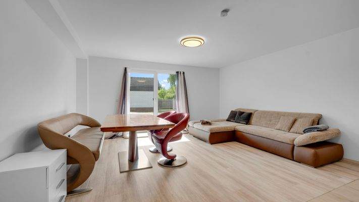 Wohn- und Esszimmer / Küche UG