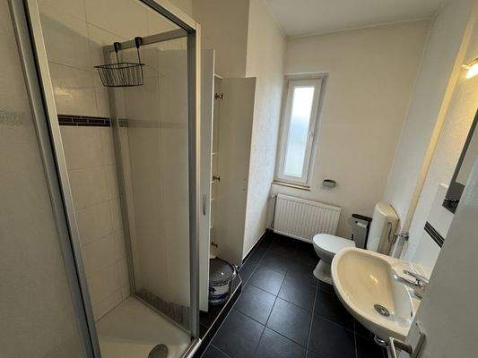 Bad mit Dusche