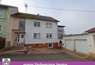 Vorderansicht, Garage