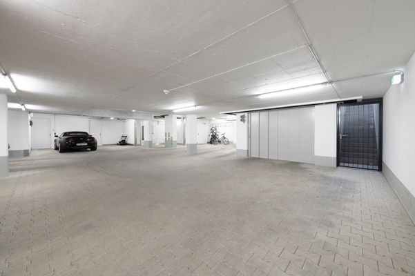 18-Tiefgarage