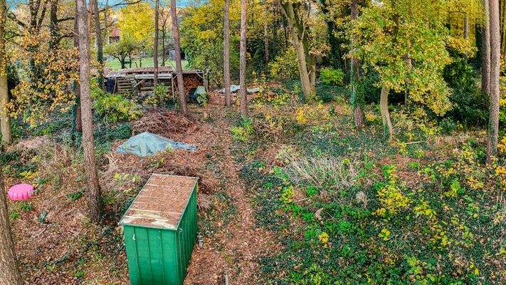 702 Rückwärtiger Garten.jpg