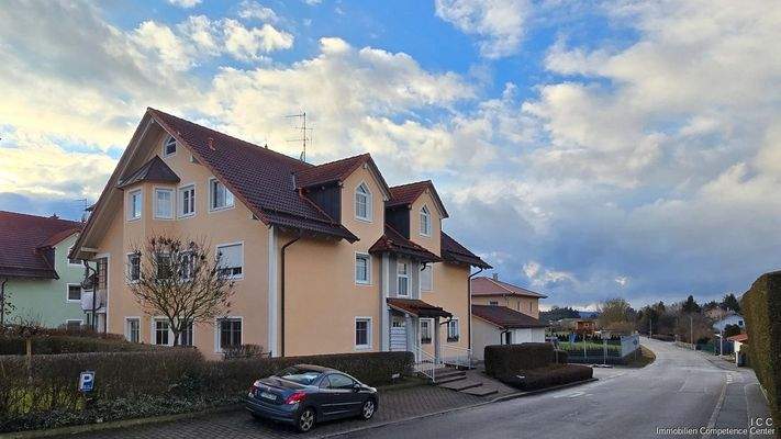 Außenansicht -Erdgeschoss-Eigentumswohnung - Ruhstorf an der Rott_4