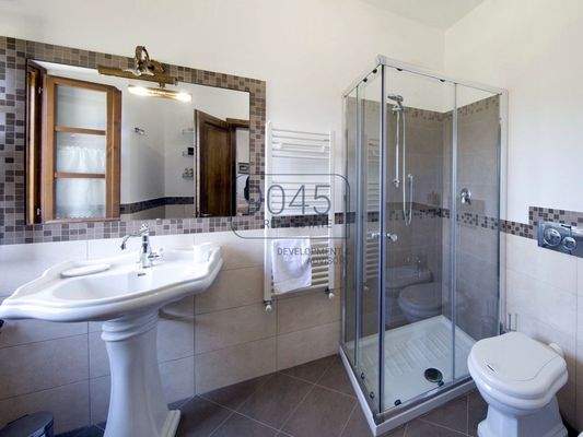 12 Hektar grosser Landsitz mit Panoramaausblick, Pool in Val di Chiana