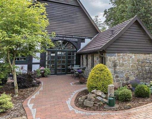 1. Nordost - Terrasse Haupthaus