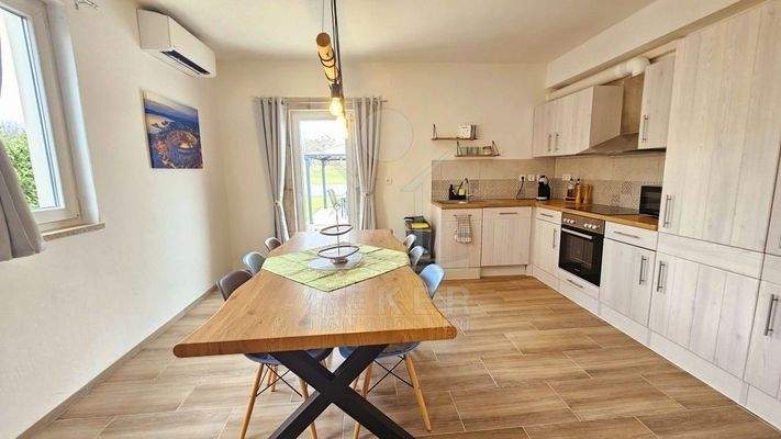 Das Haus ist komplett eingerichtet & einzugsbereit!