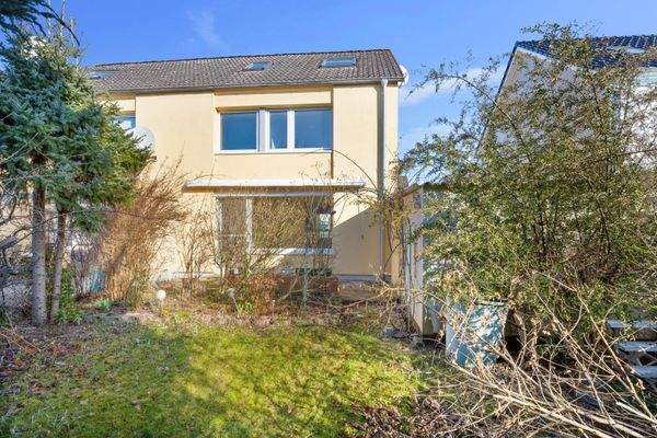 Rückwärtige Ansicht