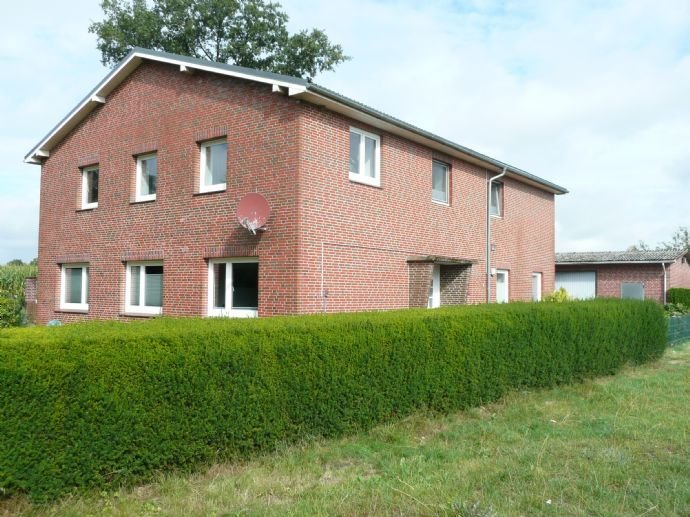 25485 Langeln  Mehrfamilienhaus , ehemals  Hofstelle ,  Aussenbereich  , Carport , Garagen , Werkraum  , Kapitalanlage