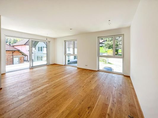 helles offenes Wohnzimmer