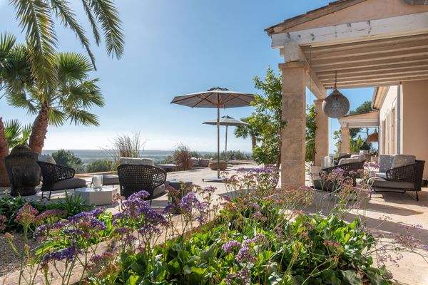 Spektakuläre Terrasse mit Blick nach Cabrera