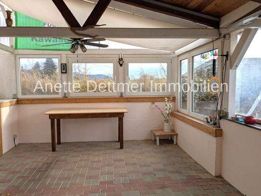 überdachte Terrasse