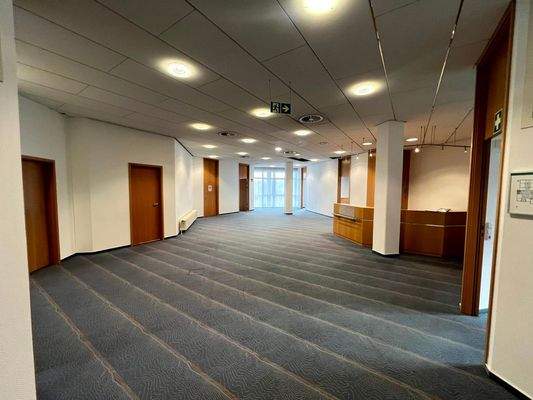 großzügige Büroeinheit