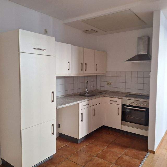 Schöne helle 2 Zimmer- Wohnung mitten im Zentrum Jenas - Photo 4