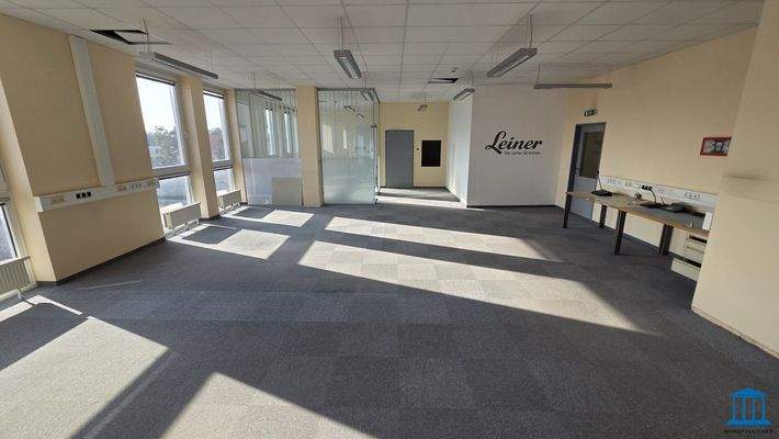 >>> Büroflächen 2.OG >>>