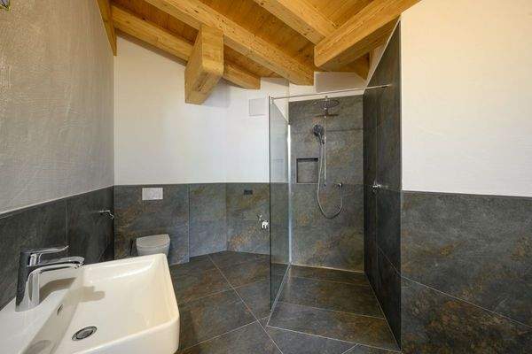 ...und im Badezimmer