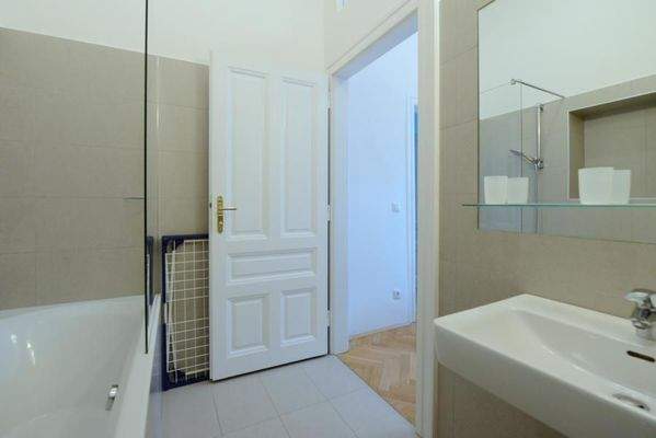 Badezimmer / bathroom