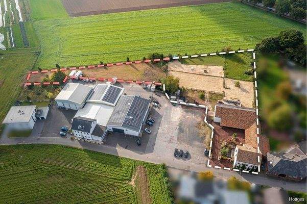 Luftbild (weiß Grundstück, rot angepachtet)