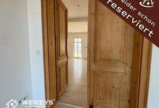 Blick von Zimmer 3 ins Wohnzimmer