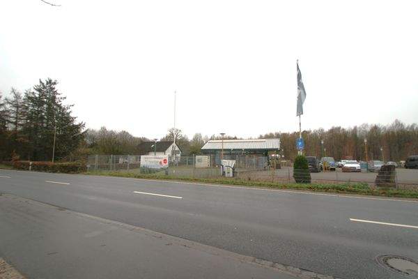 Blick von der Lübecker Landstraße zum Gewerbegrundstück