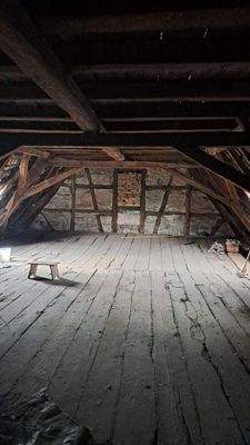 Vorderhaus Dachausbau !