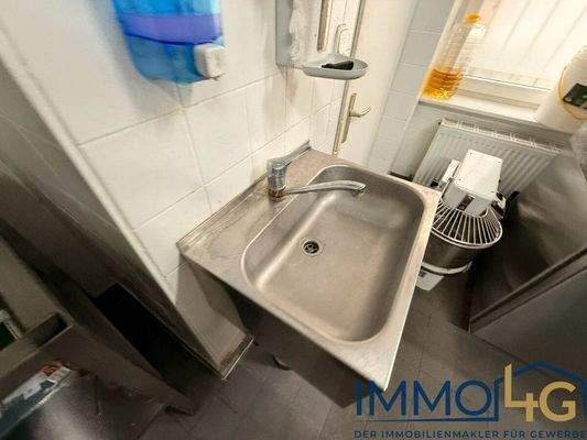 WhatsApp Image 2025-12-15 at 16.01.304