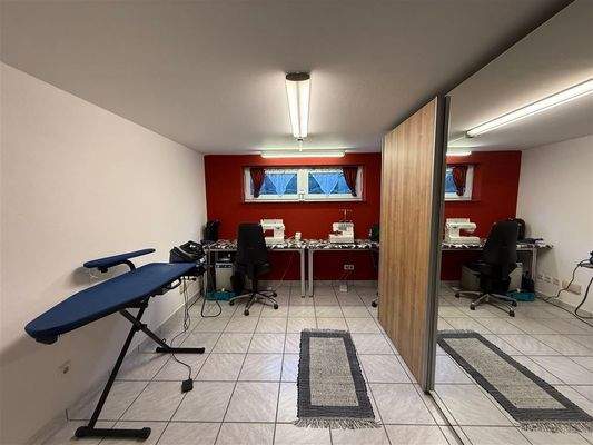 Arbeitszimmer im UG mit Tageslicht