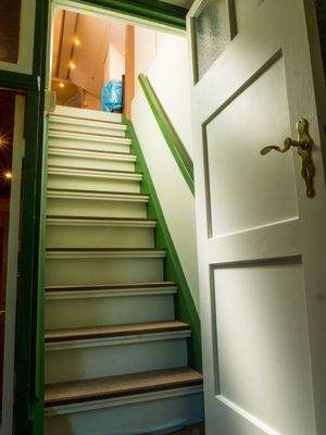 OG-Treppe zum Dachboden 1201918.jpg