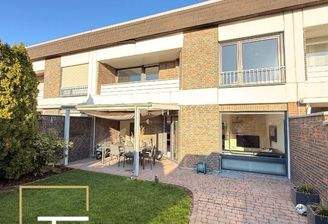 Moderne Doppelhaushälfte.jpg