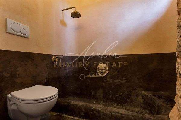 Trulli aus dem 17. Jahrhundert mit Pool