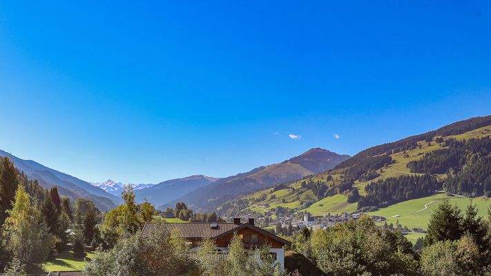 KITZIMMO-Exklusives Bauernhaus mit Freizeitwohnsitz kaufen - Immobilien Jochberg.