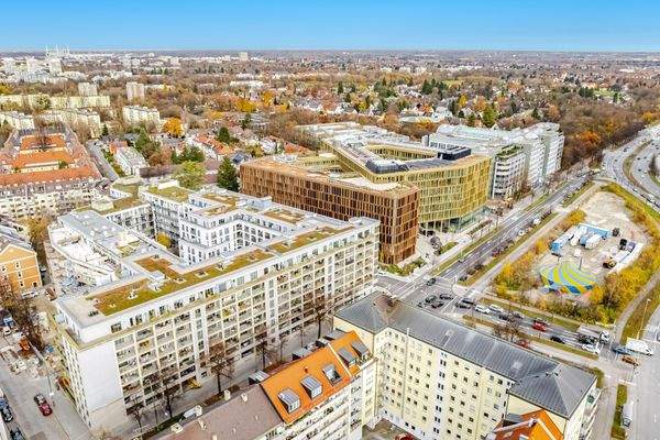 Hausansicht mit Umgebung