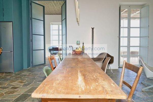 8617ab0ab9d6450abcf2e841d0115f04-original