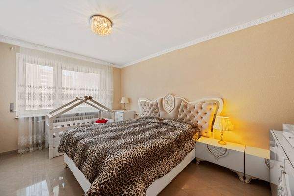 1.OG | Schlafzimmer (1)