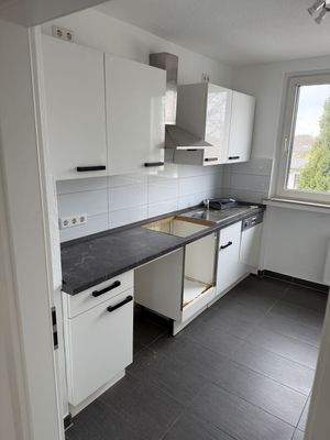 Küche (bleibt drin)