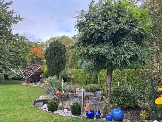 24.8 Sitzecke im Garten 1.1.jpg