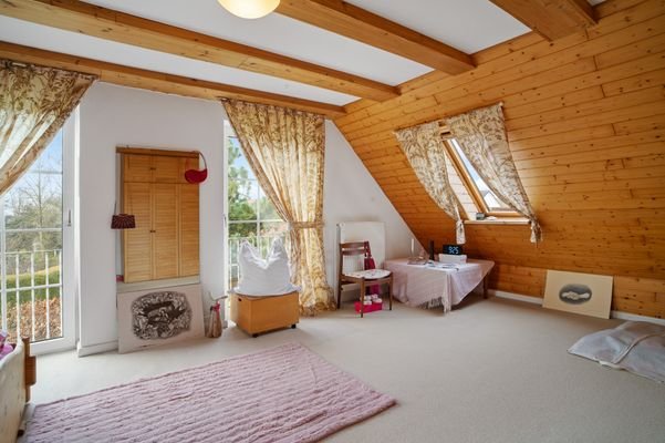 Schlafzimmer 1 OG_1