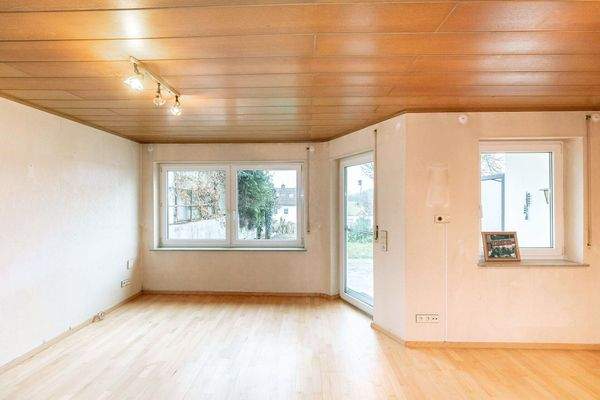 Wohn-/Essbereich || EG