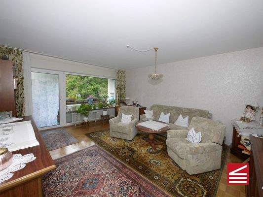 Wohnzimmer Blick Richtung Balkon