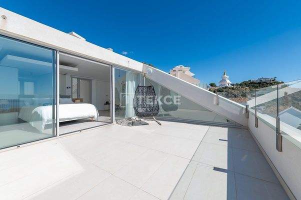 Sea View Flats with Top Quality Design in Benalmádena Málaga
