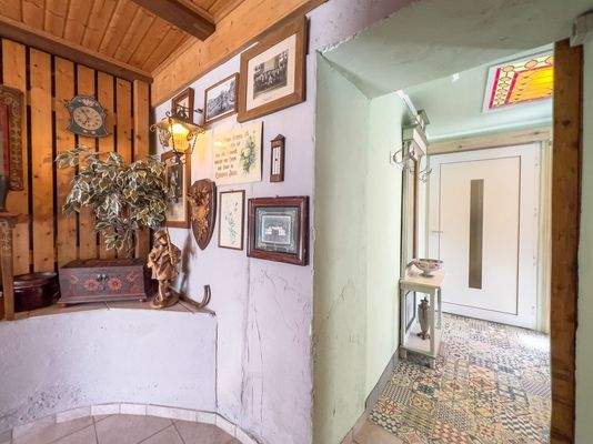 EG Flur richtung Heizungsraum