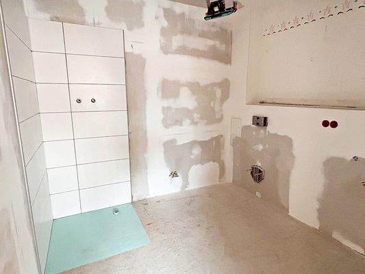 zurzeit sanierte Gewerberäume