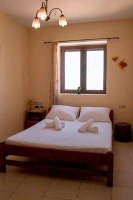 Südostkreta, Anatoli: Wohnung im ersten Stock mit Berg- und Meerblick zu verkaufen