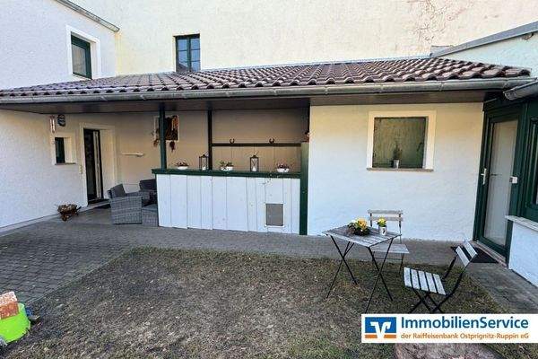 überdachte Terrasse