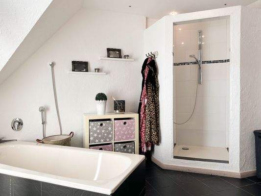 Wellnessbad im Obergeschoss